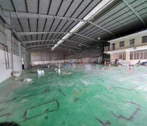 CHO THUÊ NHÀ XƯỞNG TÂN UYÊN BÌNH DƯƠNG CŨ HCM DT XƯỞNG 2.300m2 GIÁ 160 TRIỆU/THÁNG 