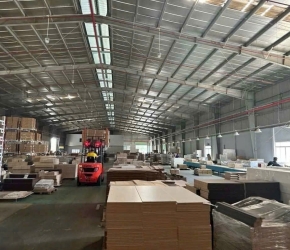 CHO THUÊ NHÀ XƯỞNG 3.300m2 GIÁ 2,5 USD M2 VỊ TRÍ TÂN UYÊN BD CŨ HCM z